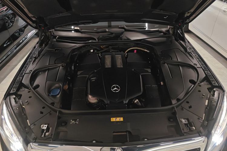 Used Mercedes-Benz Maybach S-Class 2015 S 400 4MATIC Engine Bay