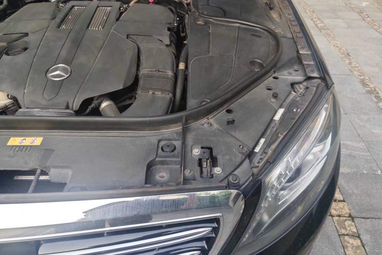 Used Mercedes-Benz Maybach S-Class 2015 S 400 4MATIC Engine Bay Left