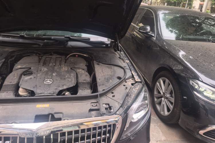 Used Mercedes-Benz Maybach S-Class 2015 S 400 4MATIC Engine Bay Left