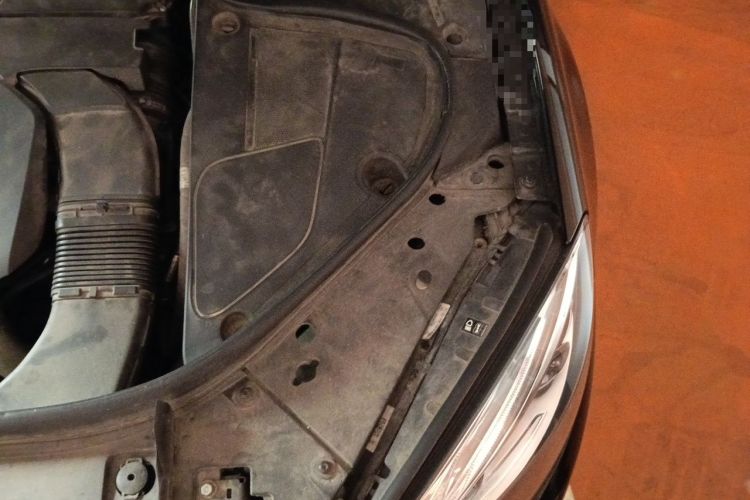Used Mercedes-Benz Maybach S-Class 2015 S 400 4MATIC Engine Bay Left