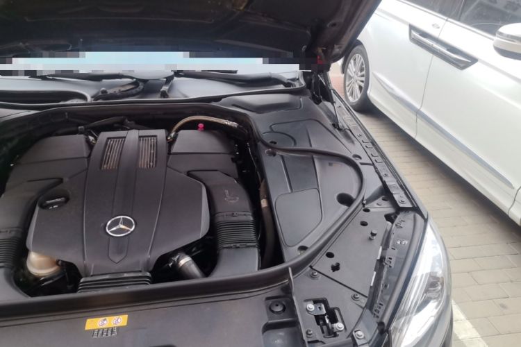 Used Mercedes-Benz Maybach S-Class 2015 S 400 4MATIC Engine Bay Left