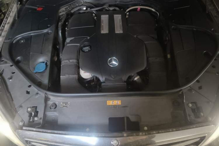 Used Mercedes-Benz Maybach S-Class 2015 S 400 4MATIC Engine Bay