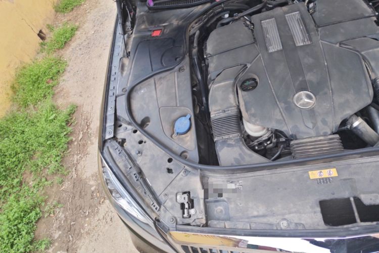 Used Mercedes-Benz Maybach S-Class 2015 S 400 4MATIC Engine Bay Right