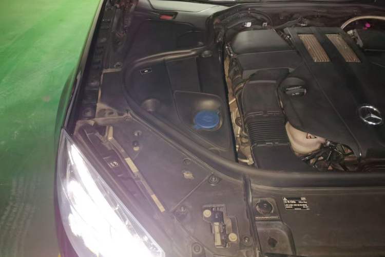 Used Mercedes-Benz Maybach S-Class 2015 S 400 4MATIC Engine Bay Right