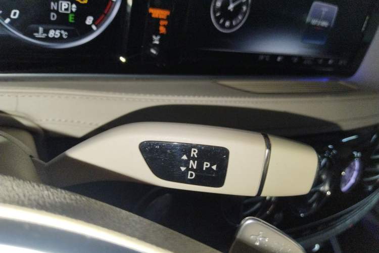 Used Mercedes-Benz Maybach S-Class 2015 S 400 4MATIC Gear Lever
