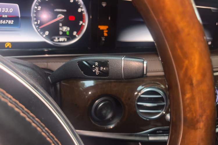 Used Mercedes-Benz Maybach S-Class 2015 S 400 4MATIC Gear Lever