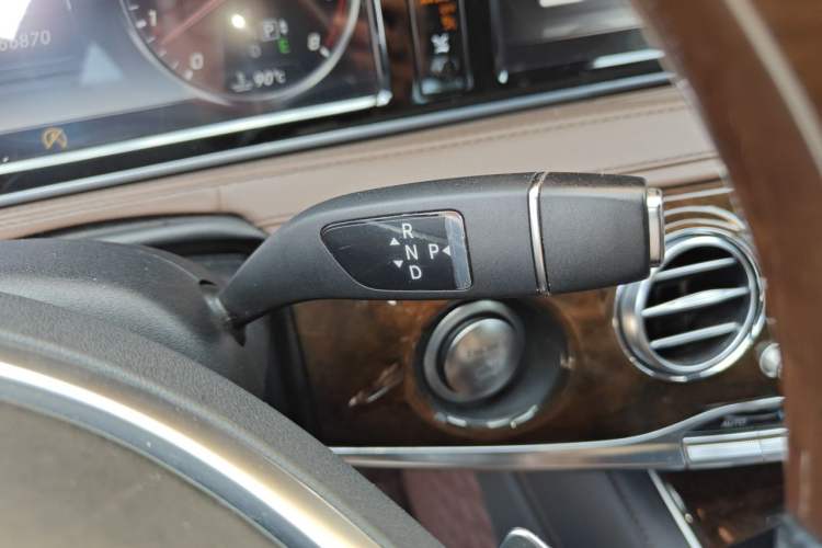 Used Mercedes-Benz Maybach S-Class 2015 S 400 4MATIC Gear Lever