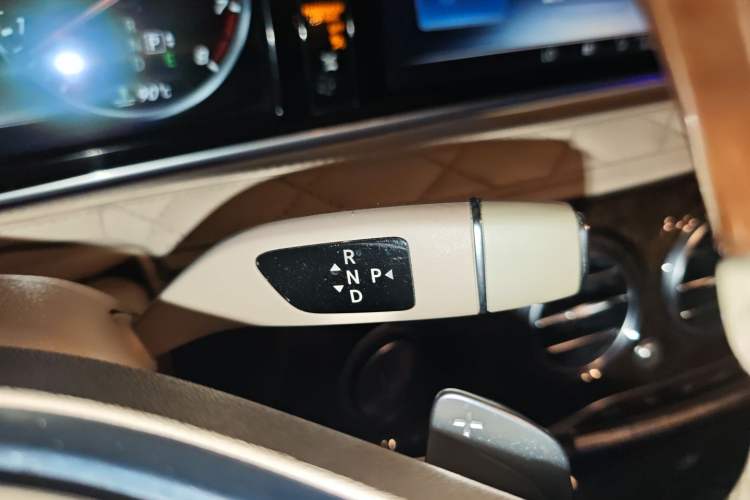 Used Mercedes-Benz Maybach S-Class 2015 S 600 Gear Lever