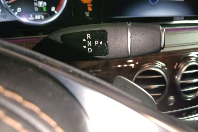 Used Mercedes-Benz Maybach S-Class 2015 S 400 4MATIC Gear Lever