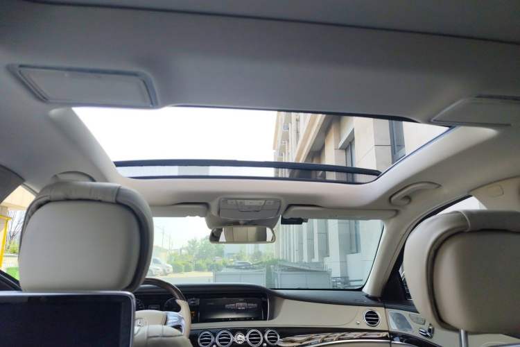Used Mercedes-Benz Maybach S-Class 2015 S 400 4MATIC Headliner