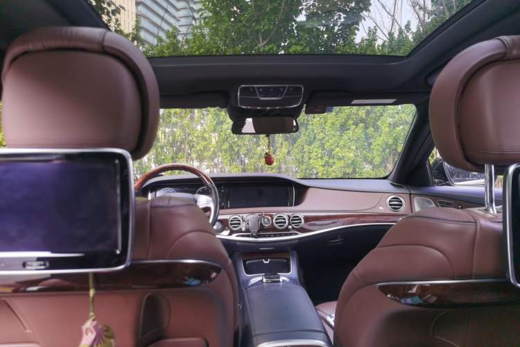 Used Mercedes-Benz Maybach S-Class 2015 S 500 4MATIC Headliner