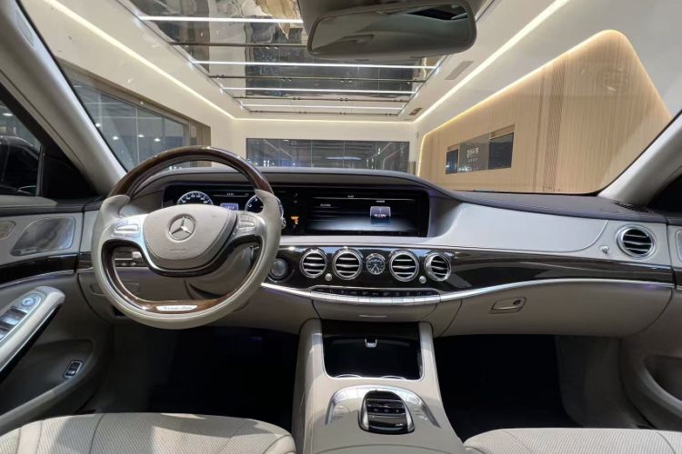 Used Mercedes-Benz Maybach S-Class 2015 S 400 4MATIC Interior 1