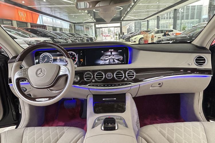 Used Mercedes-Benz Maybach S-Class 2015 S 500 4MATIC Interior 1