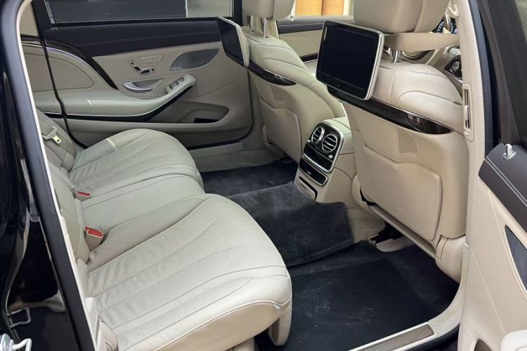 Used Mercedes-Benz Maybach S-Class 2015 S 400 4MATIC Interior 12