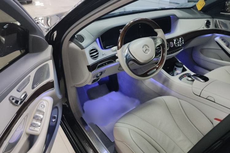 Used Mercedes-Benz Maybach S-Class 2015 S 400 4MATIC Interior 2
