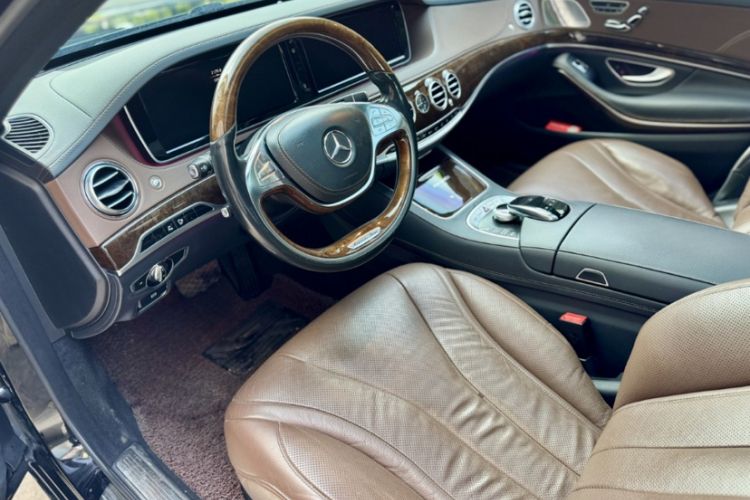 Used Mercedes-Benz Maybach S-Class 2015 S 400 4MATIC Interior 2