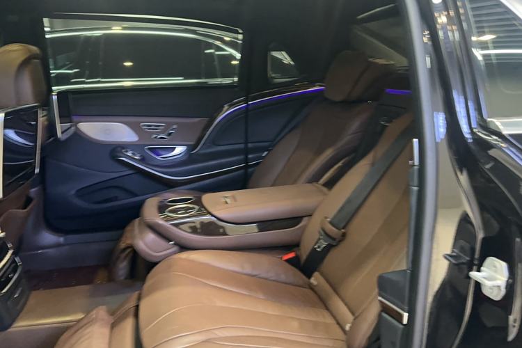 Used Mercedes-Benz Maybach S-Class 2015 S 400 4MATIC Interior 2