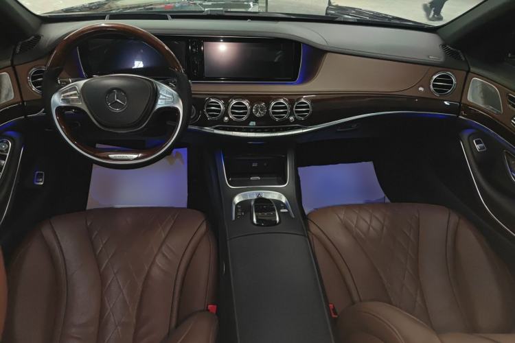 Used Mercedes-Benz Maybach S-Class 2015 S 400 4MATIC Interior 2