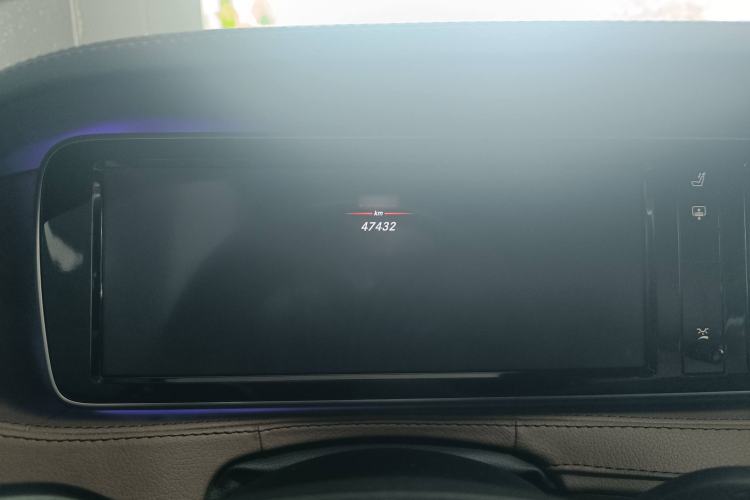 Used Mercedes-Benz Maybach S-Class 2015 S 400 4MATIC Interior 2