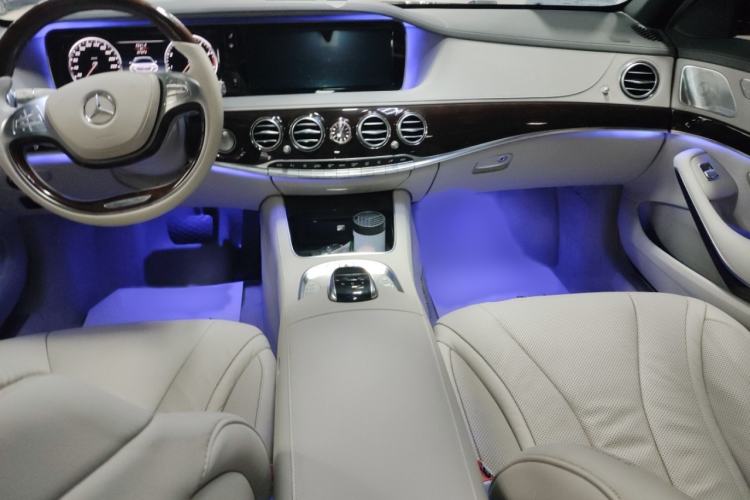 Used Mercedes-Benz Maybach S-Class 2015 S 400 4MATIC Interior 3