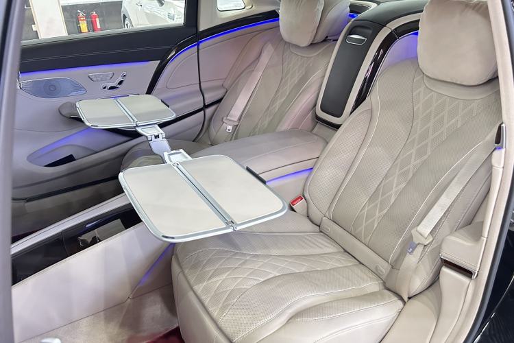 Used Mercedes-Benz Maybach S-Class 2015 S 500 4MATIC Interior 8