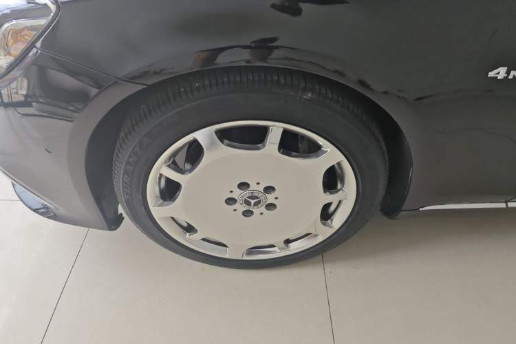 Used Mercedes-Benz Maybach S-Class 2015 S 400 4MATIC Left Front Wheel Hub