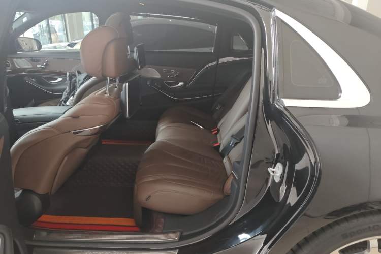 Used Mercedes-Benz Maybach S-Class 2015 S 400 4MATIC Left Rear Seat