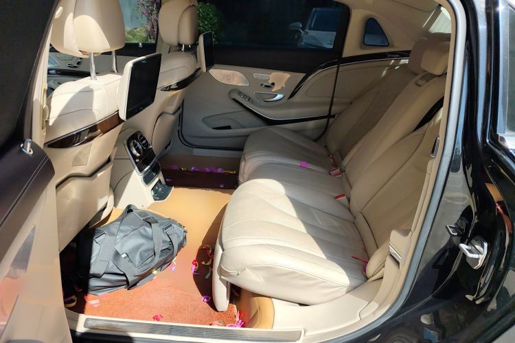 Used Mercedes-Benz Maybach S-Class 2015 S 400 4MATIC Left Rear Seat