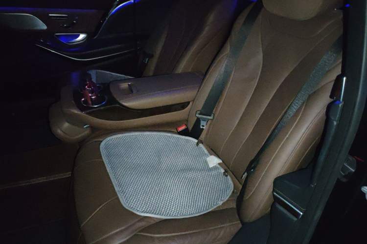 Used Mercedes-Benz Maybach S-Class 2015 S 400 4MATIC Left Rear Seat