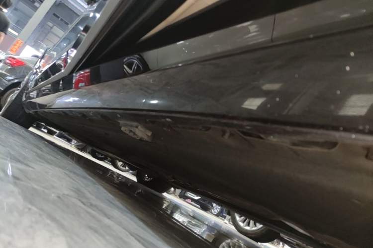 Used Mercedes-Benz Maybach S-Class 2015 S 400 4MATIC Left Side Sill