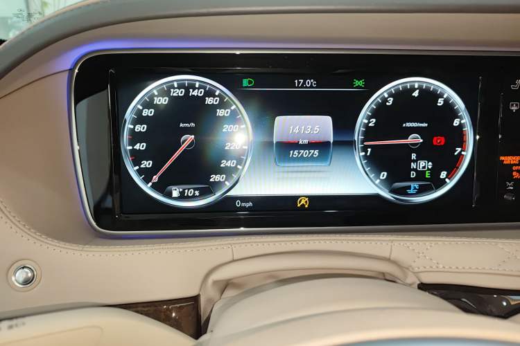 Used Mercedes-Benz Maybach S-Class 2015 S 600 Odometer Close Up