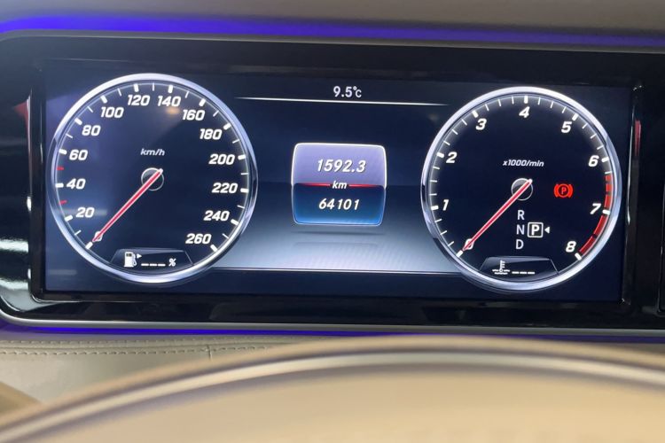 Used Mercedes-Benz Maybach S-Class 2015 S 600 Odometer Close Up