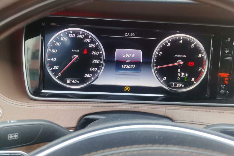 Used Mercedes-Benz Maybach S-Class 2015 S 400 4MATIC Odometer Close Up
