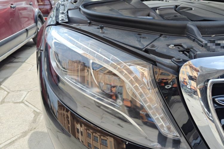Used Mercedes-Benz Maybach S-Class 2015 S 400 4MATIC Right Front Headlight