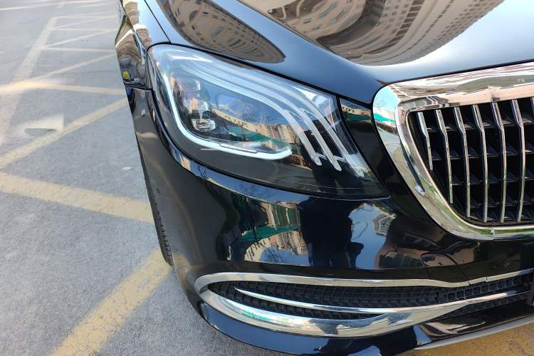 Used Mercedes-Benz Maybach S-Class 2015 S 400 4MATIC Right Front Headlight