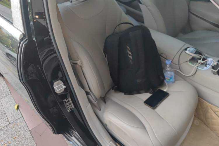 Used Mercedes-Benz Maybach S-Class 2015 S 400 4MATIC Right Front Seat