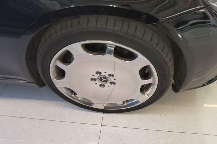 Used Mercedes-Benz Maybach S-Class 2015 S 600 Right Front Wheel Hub