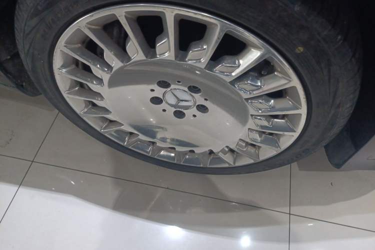 Used Mercedes-Benz Maybach S-Class 2015 S 400 4MATIC Right Front Wheel Hub