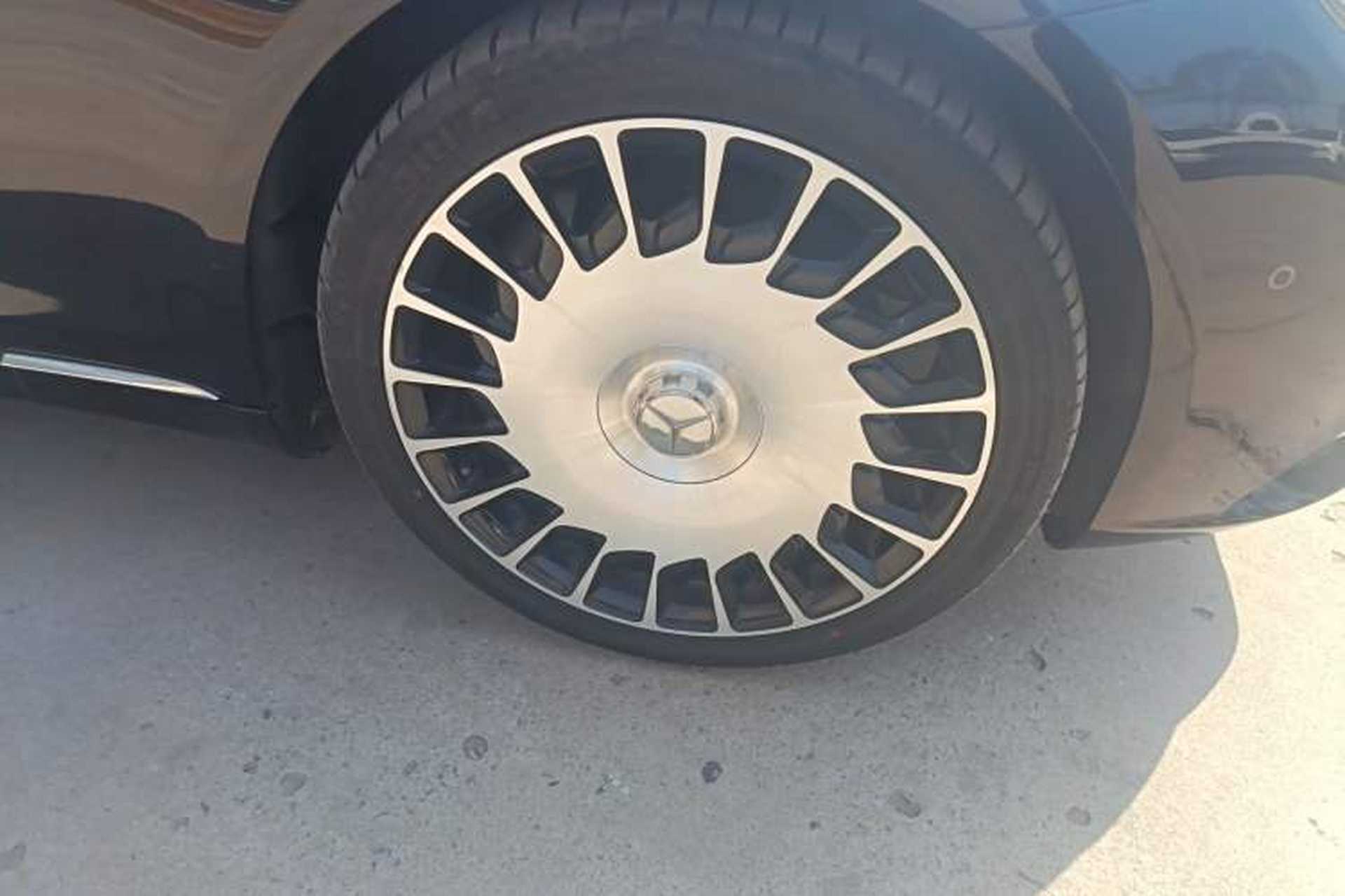 Used Mercedes-Benz Maybach S-Class 2015 S 400 4MATIC Right Front Wheel Hub