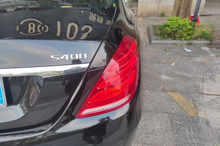 Used Mercedes-Benz Maybach S-Class 2015 S 400 4MATIC Right Rear Taillight