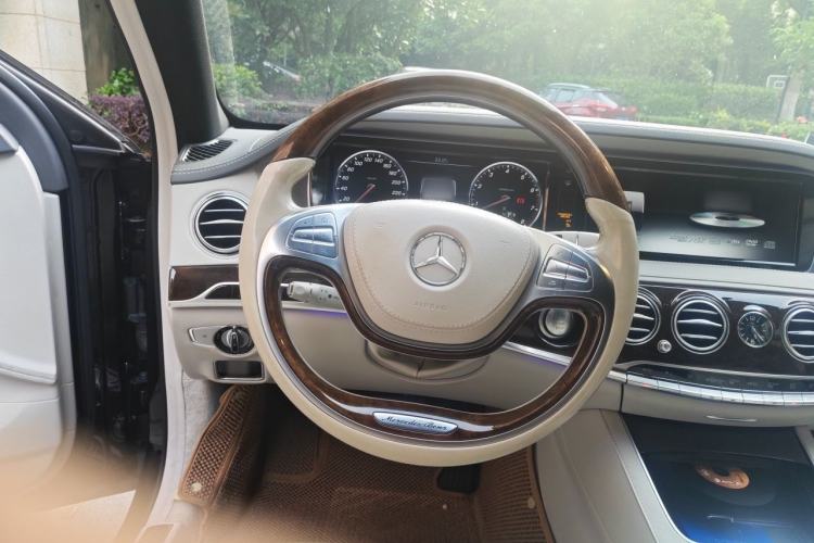 Used Mercedes-Benz Maybach S-Class 2015 S 400 4MATIC Steering Wheel