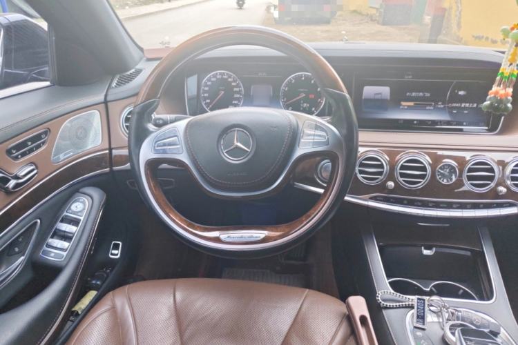 Used Mercedes-Benz Maybach S-Class 2015 S 400 4MATIC Steering Wheel