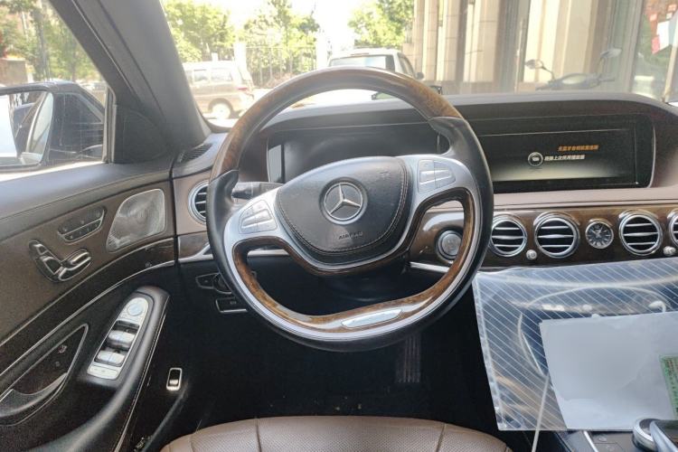 Used Mercedes-Benz Maybach S-Class 2015 S 400 4MATIC Steering Wheel