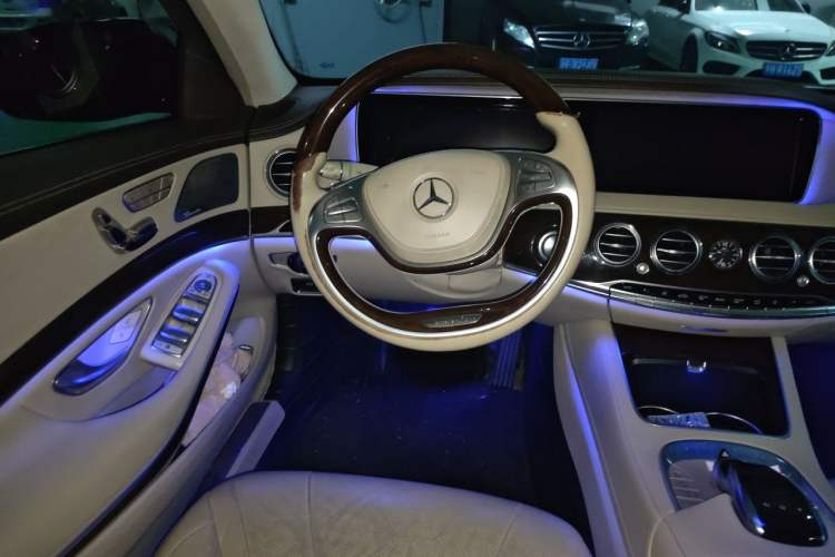 Used Mercedes-Benz Maybach S-Class 2015 S 400 4MATIC Steering Wheel