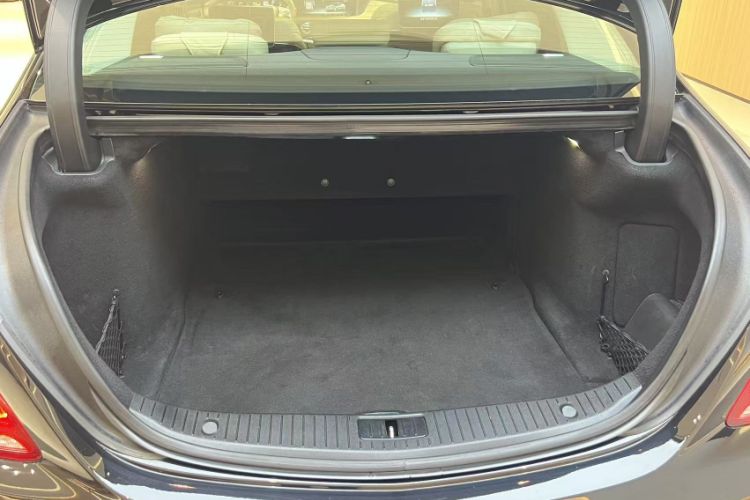 Used Mercedes-Benz Maybach S-Class 2015 S 400 4MATIC Trunk