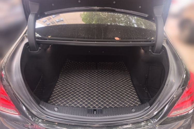 Used Mercedes-Benz Maybach S-Class 2015 S 400 4MATIC Trunk
