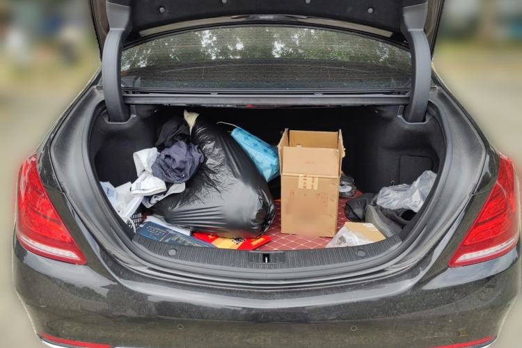 Used Mercedes-Benz Maybach S-Class 2015 S 400 4MATIC Trunk