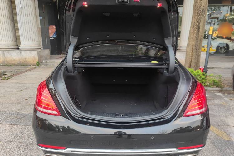 Used Mercedes-Benz Maybach S-Class 2015 S 400 4MATIC Trunk