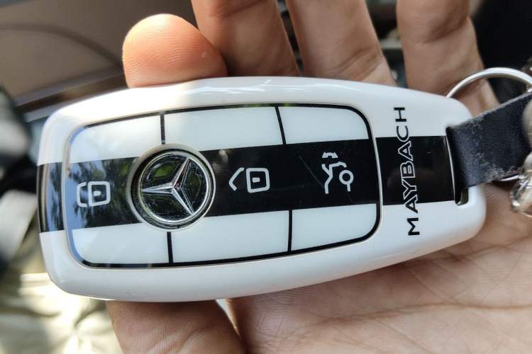 Used Mercedes-Benz Maybach S-Class 2015 S 400 4MATIC Vehicle Key