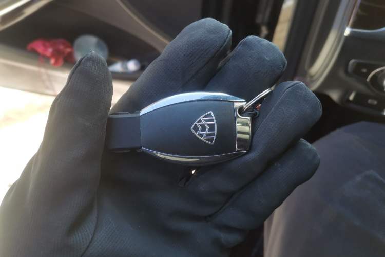Used Mercedes-Benz Maybach S-Class 2015 S 400 4MATIC Vehicle Key